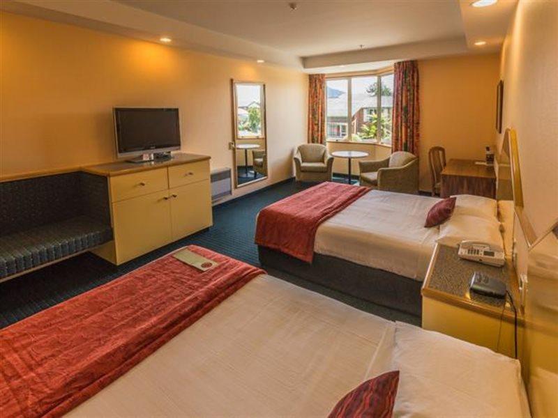 Distinction Luxmore Hotel Te Anau Exteriér fotografie