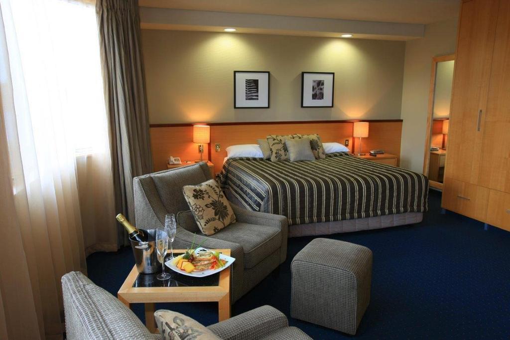 Distinction Luxmore Hotel Te Anau Exteriér fotografie